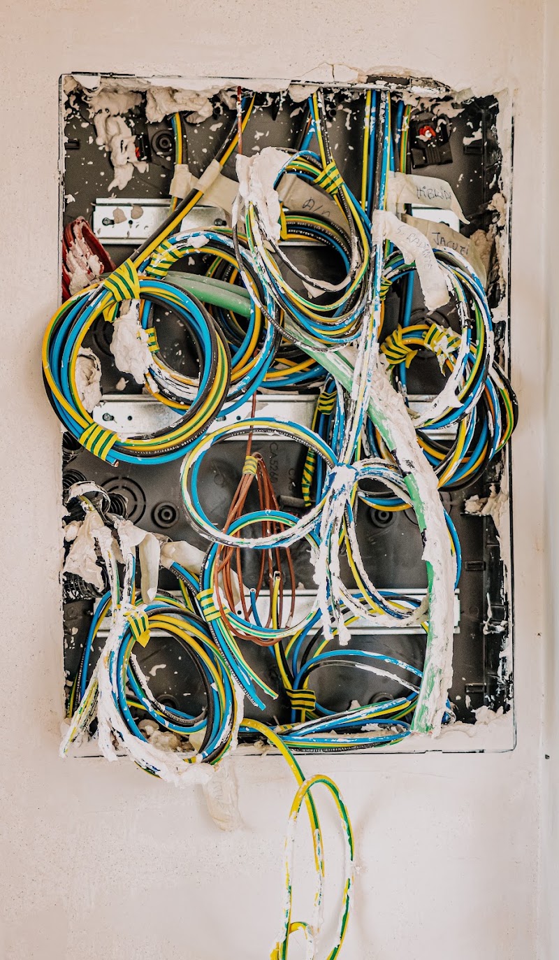 EZ Pro Electrician Los Angeles in Los Angeles